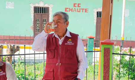 tomando-nectar-ciruelo